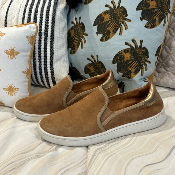 UGG tan suede leather slip-on loafers women’s tan size 7.5 - Picture 2 of 11